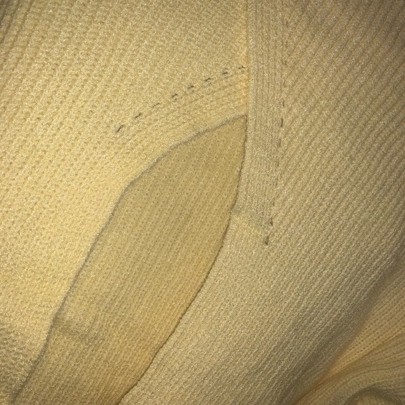 Lemon yellow open back sweater - Picture 3 of 3